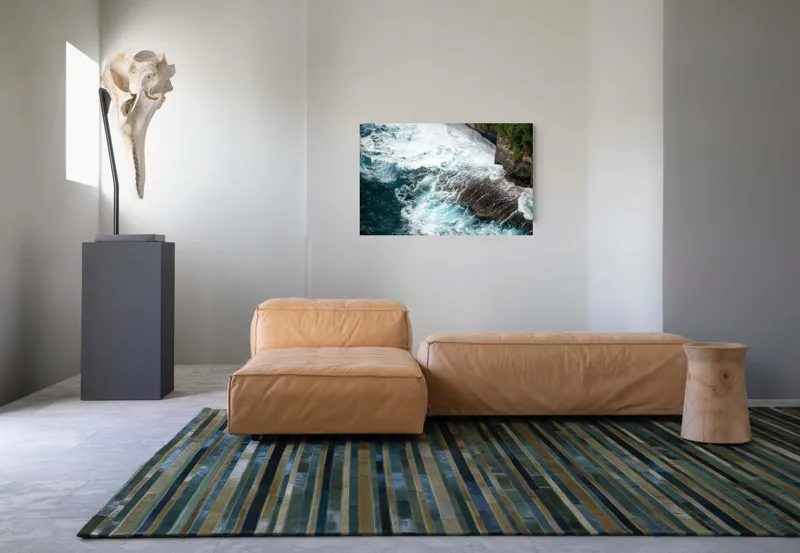 Tablou Canvas, "Vântul mării și stâncile rebele", Spumă, Valuri, Stânci, Ocean, Vegetație, Albastru, Natură, Coastă., 90 x 50 cm – poza 8