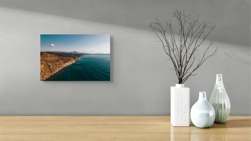 Tablou Canvas, "Marea îmbrățișând țărmul stâncos", Pământ, Mare, Cer, Nori, Coastă, Valuri, Peisaj, Liniște, Natură, Lumină, Orizont, Coline, Albastru, Contrast, Frumusețe, 39 x 26 cm – poza 8
