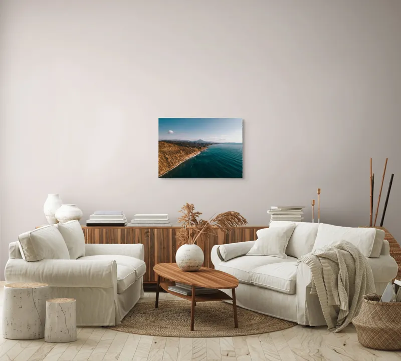 Tablou Canvas, "Marea îmbrățișând țărmul stâncos", Pământ, Mare, Cer, Nori, Coastă, Valuri, Peisaj, Liniște, Natură, Lumină, Orizont, Coline, Albastru, Contrast, Frumusețe, 70 x 50 cm – poza 6