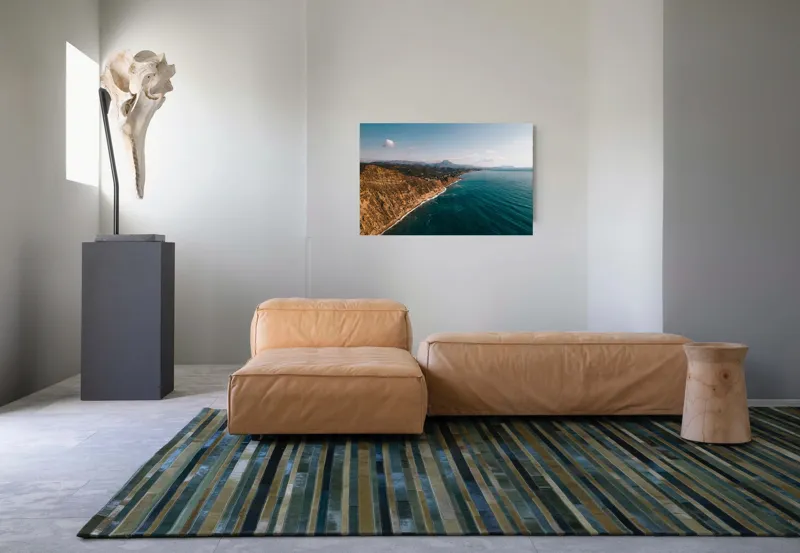 Tablou Canvas, "Marea îmbrățișând țărmul stâncos", Pământ, Mare, Cer, Nori, Coastă, Valuri, Peisaj, Liniște, Natură, Lumină, Orizont, Coline, Albastru, Contrast, Frumusețe, 90 x 50 cm – poza 8