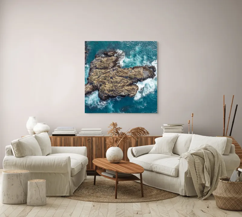Tablou Canvas, "Valuri spumegânde izbind stâncile marine", Ocean, Stânci, Valuri, Apă, Natură, Albastru, Textură, 100 x 100 cm – poza 3