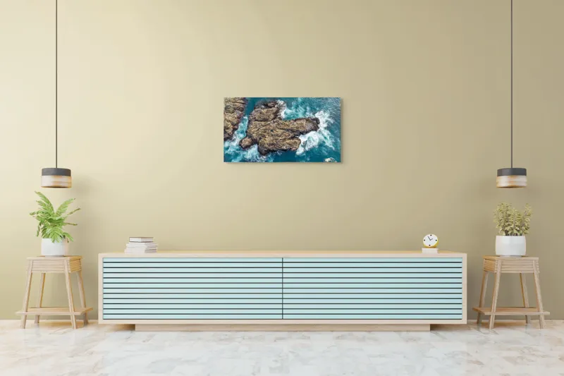 Tablou Canvas, "Valuri spumegânde izbind stâncile marine", Ocean, Stânci, Valuri, Apă, Natură, Albastru, Textură, 90 x 50 cm – poza 5