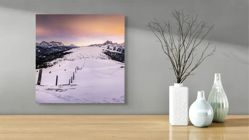 Tablou Canvas, "Tăcerea iernii în lumina amurgului", Munți, Zăpadă, Cer, Lumini, Apus, Vârfuri, Peisaj, Iarnă, Culoare, Panorama, 50 x 50 cm – poza 3