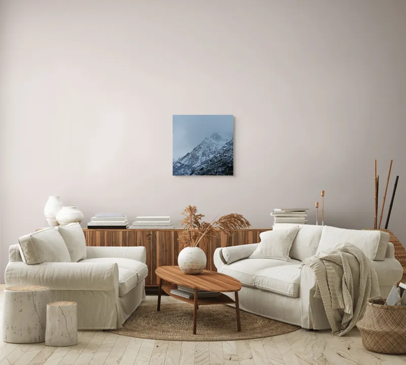 Tablou Canvas, "Munți învăluiți de ceață albăstruie", Nor, Munte, Frig, Pădure, Zăpadă, Ceață, Piscuri, Iarnă., 50 x 50 cm – poza 7