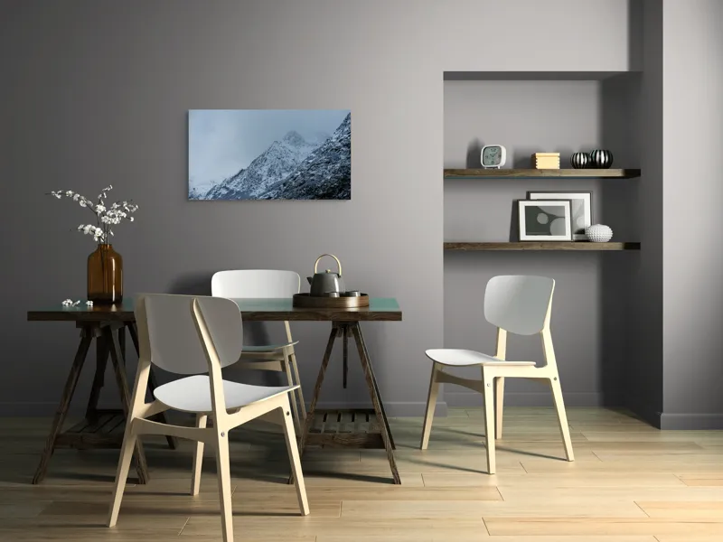Tablou Canvas, "Munți învăluiți de ceață albăstruie", Nor, Munte, Frig, Pădure, Zăpadă, Ceață, Piscuri, Iarnă., 90 x 50 cm – poza 3