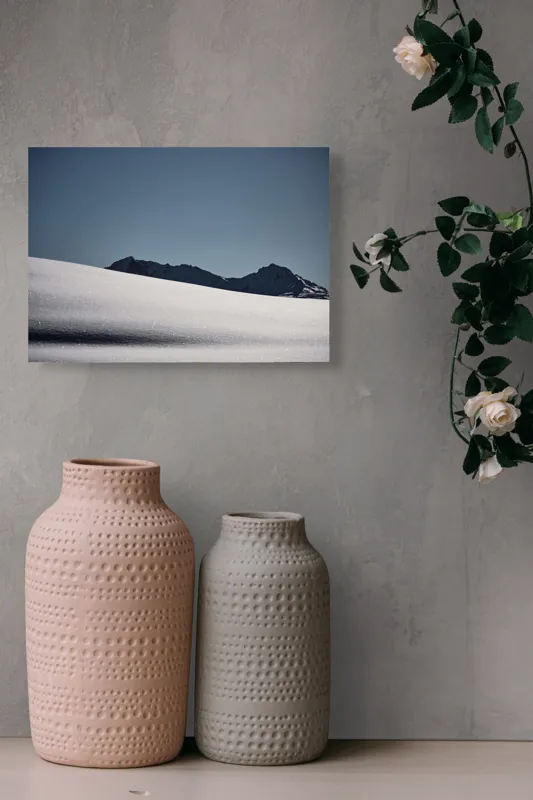 Tablou Canvas, "Liniște albă în munții îndepărtați", Zăpadă, Munte, Cer, Strălucire, Tranquilitate., 54 x 39 cm – poza 8