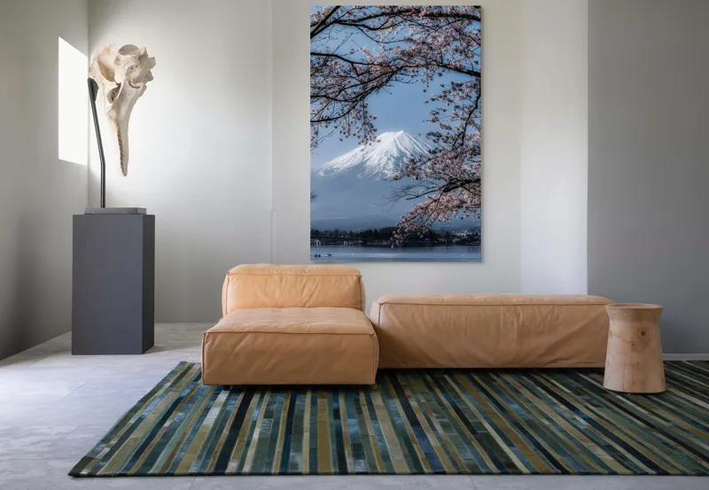 Tablou Canvas, "Muntele Fuji primăvara înflorită", Mont, Cireși, Cer, Apa, Barcă, Scoarță, Zăpadă, Primăvară, Peisaj, Natură, 100 x 150 cm – poza 7
