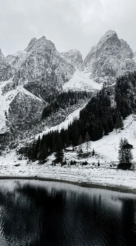 Tablou Canvas, "Peisaj de iarnă la munte", Munte, Zăpadă, Pădure, Lac, Cer, Refugiu, Calm, Natură, Linie, Contrast, 50 x 90 cm – poza 2