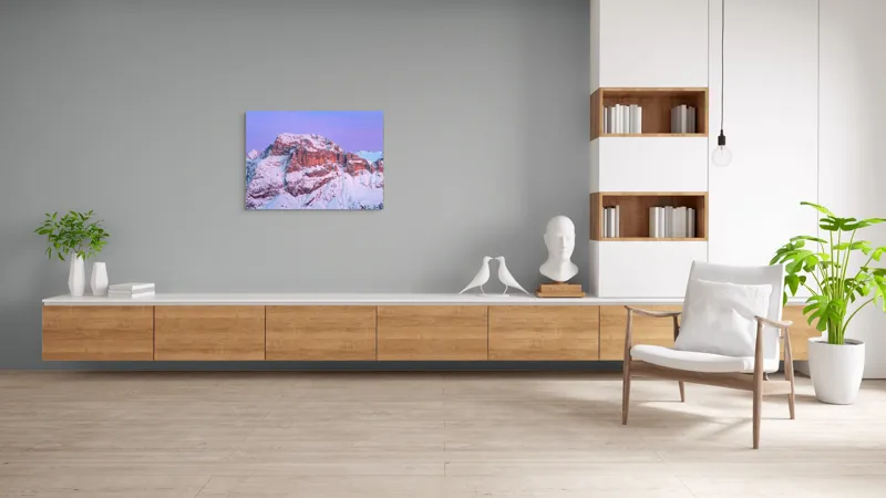 Tablou Canvas, "Răsfăț albastru pe crestele munților", Munte, Zăpadă, Apus, Cer, Roz, Stânci, Peisaj, Liniște, Frumusețe, Natură, 100 x 70 cm – poza 6