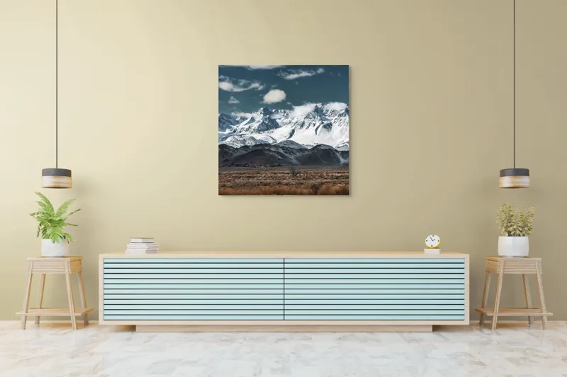 Tablou Canvas, "Vârfuri înzăpezite sub cer senin", Majestuoase, Montane, Zăpadă, Nori, Tranquil, Peisaj, Natură, Vârfuri, 100 x 100 cm – poza 5