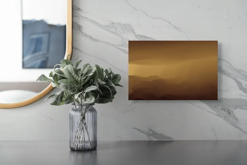Tablou Canvas, "Solitudinea călătorului în deșertul infinit", Deșert, Solitudine, Siluetă, Ceață, Armonie, Liniște, Monocrom, Văluri, Mister, Peisaj, 39 x 26 cm – poza 5
