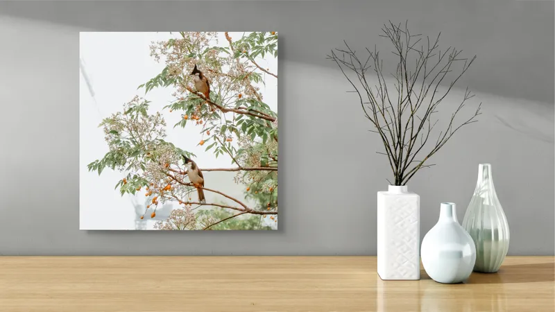 Tablou Canvas, "Doi păsări odihnindu-se în copac", Păsări, Ramuri, Frunze, Fructe, Ceață, Natură, Echilibru, Delicatețe, Serenitate, Arbori, 50 x 50 cm – poza 3