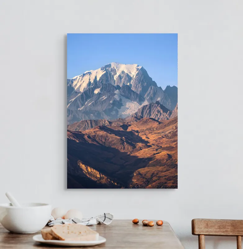 Tablou Canvas, "Inegalabila splendoare a munților în zori", Măreție, Grandeur, Munți, Albastru, Zăpadă, Contrast, Natură, Întindere, Timp, Peisaj, 50 x 70 cm – poza 3