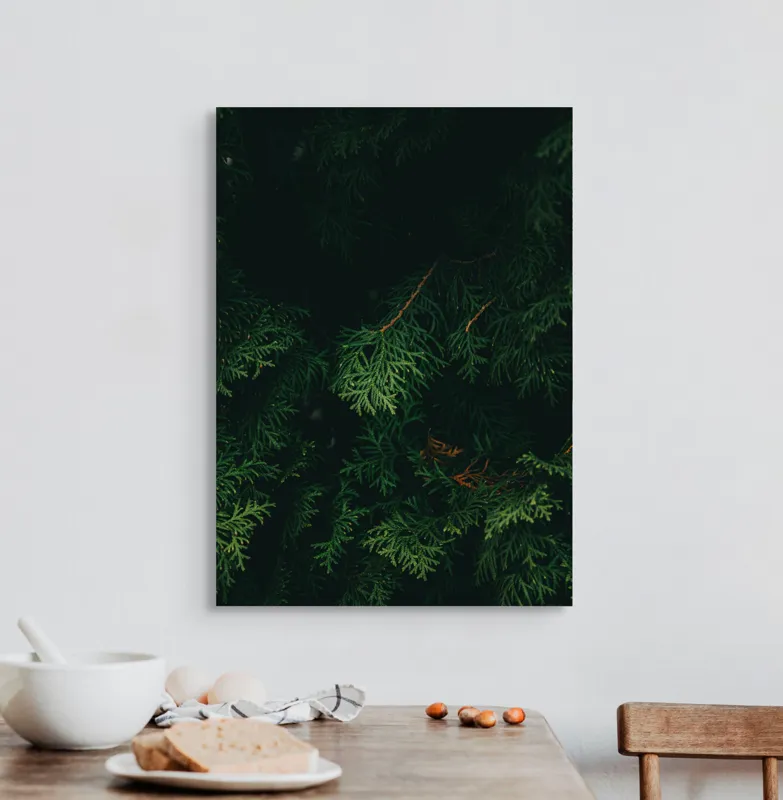 Tablou Canvas, "Verdele ascuns în tăcerea pădurii", Verde, Frunziș, Întuneric, Natura, Mister, Umbre, Textură, Rămuriș, 50 x 70 cm – poza 3