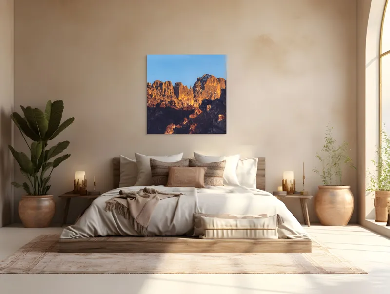 Tablou Canvas, "Crestele stâncoase în lumina apusului", Munți, Roci, Apus, Lumină, Umbre, Culori, Peisaj, Cer, Frumusețe, Natură, 100 x 100 cm – poza 4