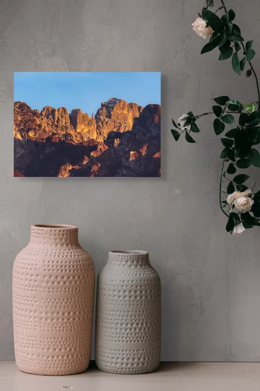 Tablou Canvas, "Crestele stâncoase în lumina apusului", Munți, Roci, Apus, Lumină, Umbre, Culori, Peisaj, Cer, Frumusețe, Natură, 54 x 39 cm – poza 8