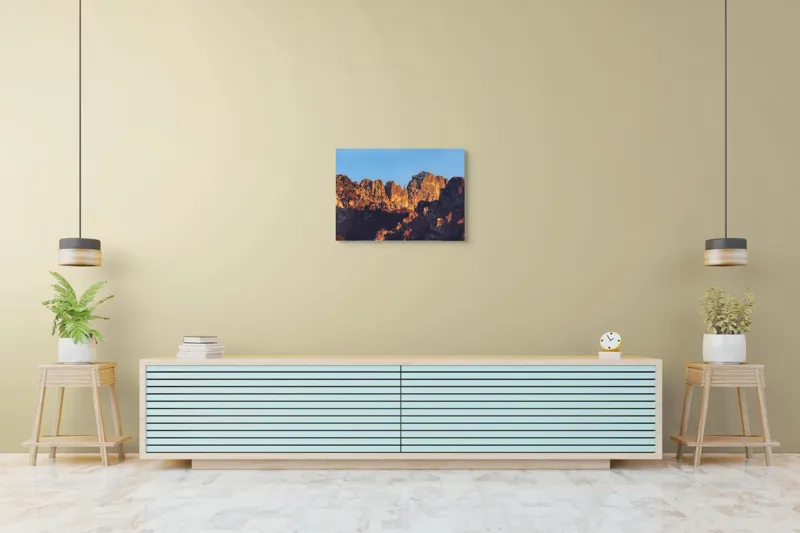 Tablou Canvas, "Crestele stâncoase în lumina apusului", Munți, Roci, Apus, Lumină, Umbre, Culori, Peisaj, Cer, Frumusețe, Natură, 70 x 50 cm – poza 7