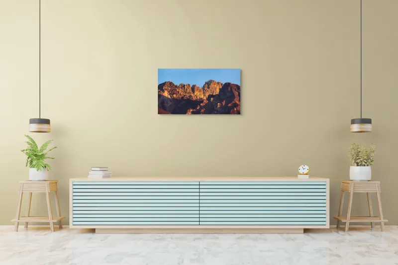 Tablou Canvas, "Crestele stâncoase în lumina apusului", Munți, Roci, Apus, Lumină, Umbre, Culori, Peisaj, Cer, Frumusețe, Natură, 90 x 50 cm – poza 5