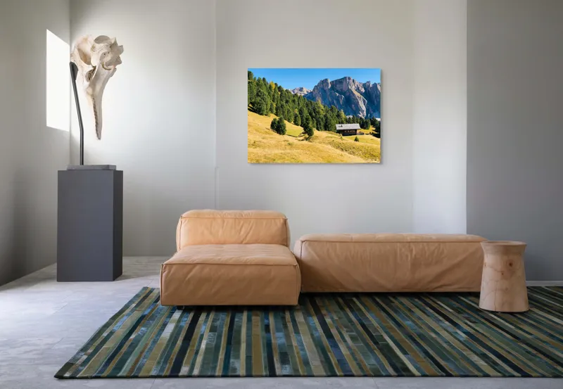 Tablou Canvas, "Cabana liniștită la poalele muntelui", Pădure, Cabana, Munți, Cer, Peisaj, Natură, Dealuri, Verdeață, Liniște, Împăcare, 100 x 70 cm – poza 7