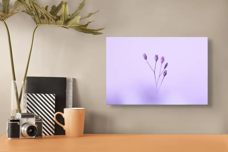 Tablou Canvas, "Dansul delicat al florilor mov", Plante, Subtil, Delicat, Pastel, Liniște, Minimalism, Fragilitate, Natură, 39 x 26 cm – poza 3