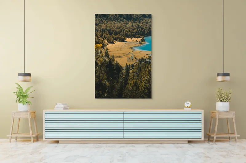 Tablou Canvas, "Pădurea tăcută lângă lac albastru", Pădure, Lac, Toamnă, Munți, Peisaj, Apă, Natură, Culori, Râu, Lumină, 100 x 150 cm – poza 4