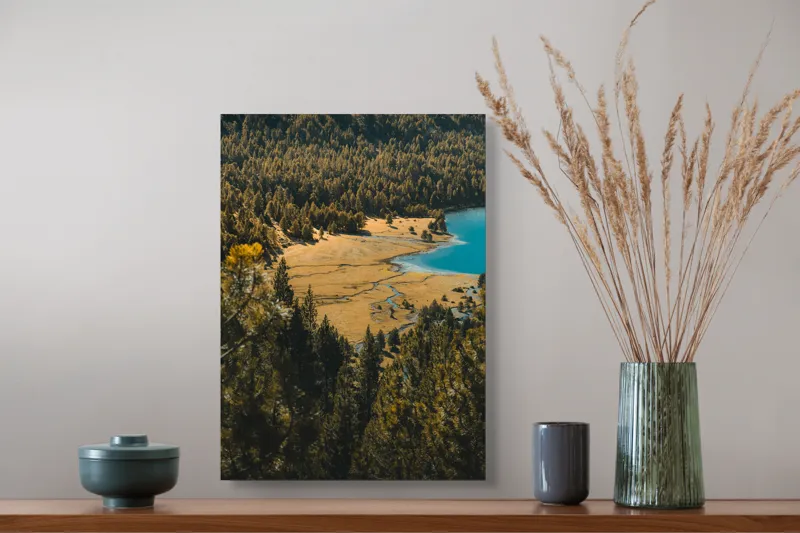 Tablou Canvas, "Pădurea tăcută lângă lac albastru", Pădure, Lac, Toamnă, Munți, Peisaj, Apă, Natură, Culori, Râu, Lumină, 39 x 54 cm – poza 3