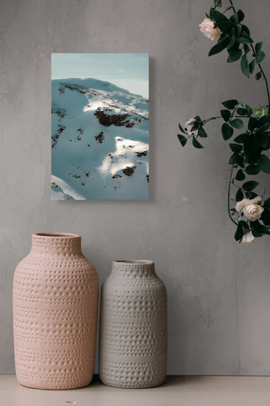 Tablou Canvas, "Umbre pe crestele înzăpezite ale muntelui", Zăpadă, Vârfuri, Stânci, Umbre, Serpentine, Contrast, Înghețat, Alpin, Natură, Întinderi., 26 x 39 cm – poza 6