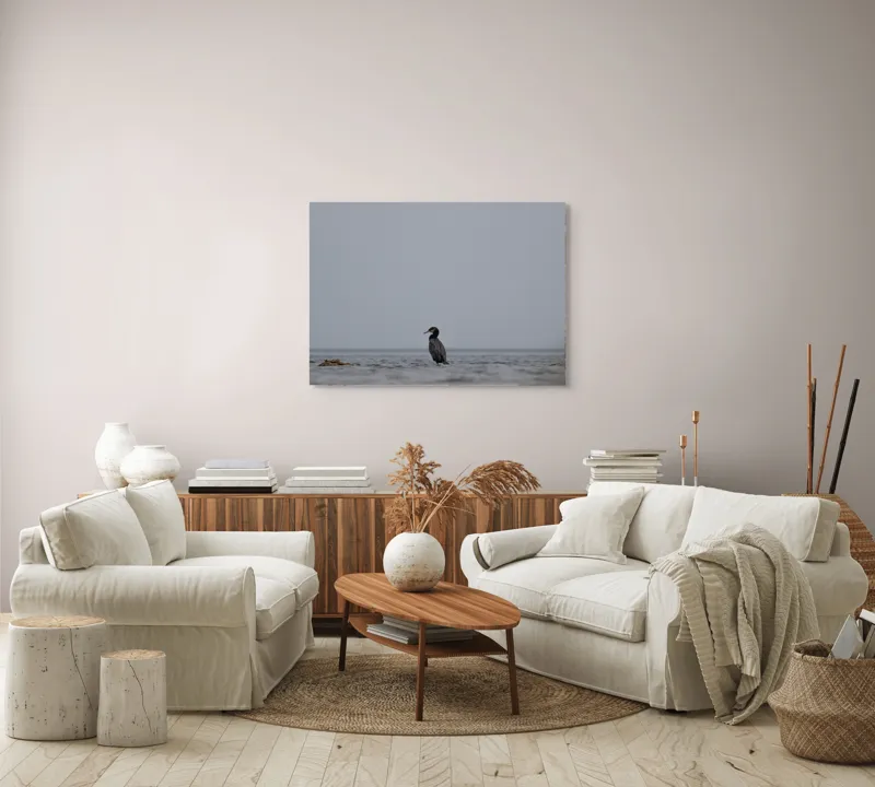 Tablou Canvas, "Cormoran solitar pe valuri liniștite", Pasăre, Apă, Singurătate, Cer Cenușiu, Mal Distant, Liniște, Natură., 100 x 70 cm – poza 3