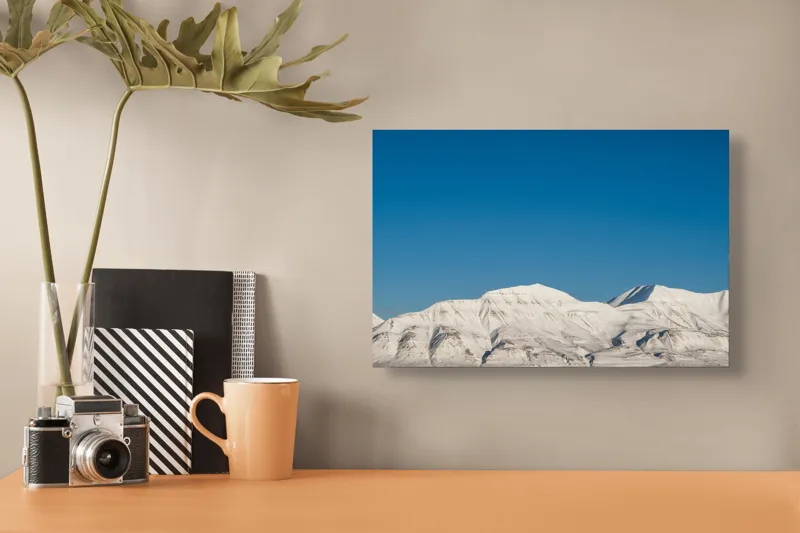 Tablou Canvas, "Munți acoperiți de zăpadă sub cer senin", Alb, Rece, Montan, Întins, Albastru, Seren, Vast, Pitoresc, 39 x 26 cm – poza 3