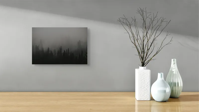 Tablou Canvas, "Ceața misterioasă din pădurea deasă", Ceață, Pădure, Mister, Întunecime, Tăcere, Natură, Enigmă, Umbre, Vârfuri, Melancolie, 39 x 26 cm – poza 8