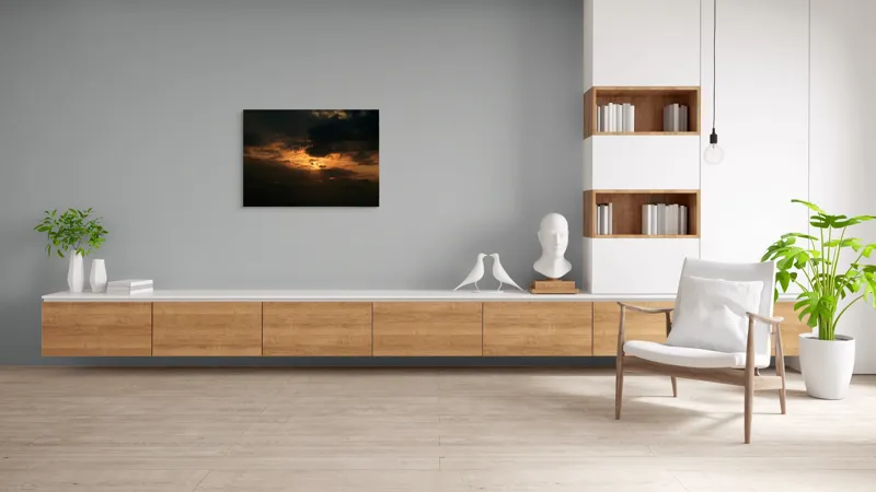 Tablou Canvas, "Soarele ascuns printre nori negri", Nor, Cer, Soare, Lumini, Umbre, Apus, Dramatism, Contrast, Mister, Frumusețe, 100 x 70 cm – poza 6