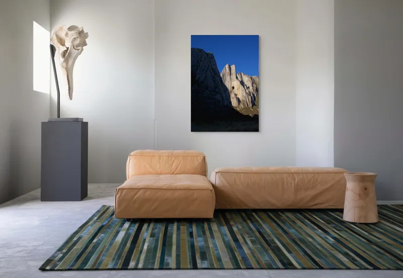 Tablou Canvas, "Muntele Strălucitor în Lumina Serii", Stânci, Cer, Umbre, Formațiuni, Naturale, Peisaj, Lumină, Alpinism, Frumusețe, Roci, 70 x 100 cm – poza 7