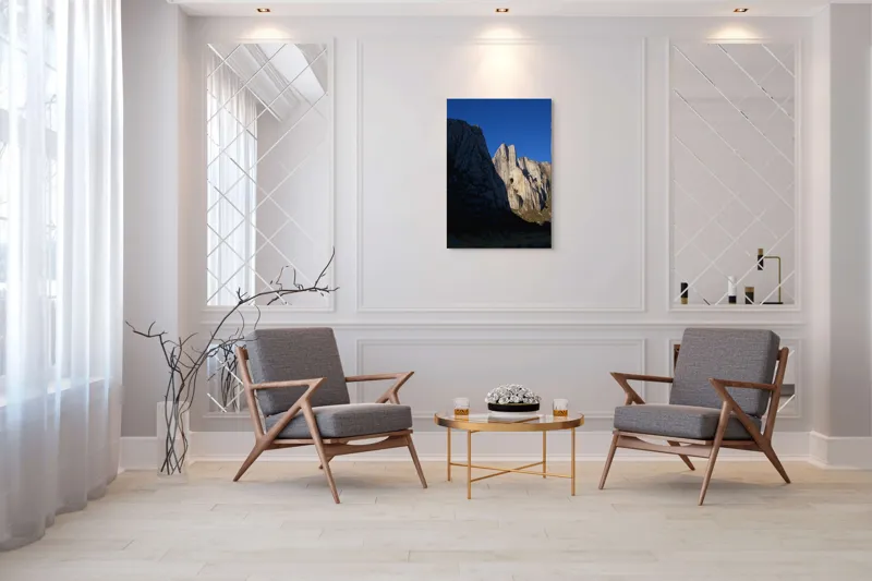 Tablou Canvas, "Muntele Strălucitor în Lumina Serii", Stânci, Cer, Umbre, Formațiuni, Naturale, Peisaj, Lumină, Alpinism, Frumusețe, Roci, 70 x 100 cm – poza 8