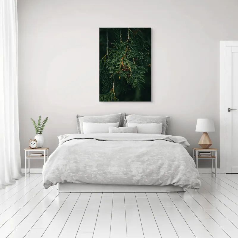 Tablou Canvas, "Ramuri de conifer în întuneric misterios", Veveriță, Ramuri, Verde, Frunziș, Textură, Natură, Detalii, Întunecat, Frunze, Pădure, Organic, Tonuri, 70 x 100 cm – poza 3