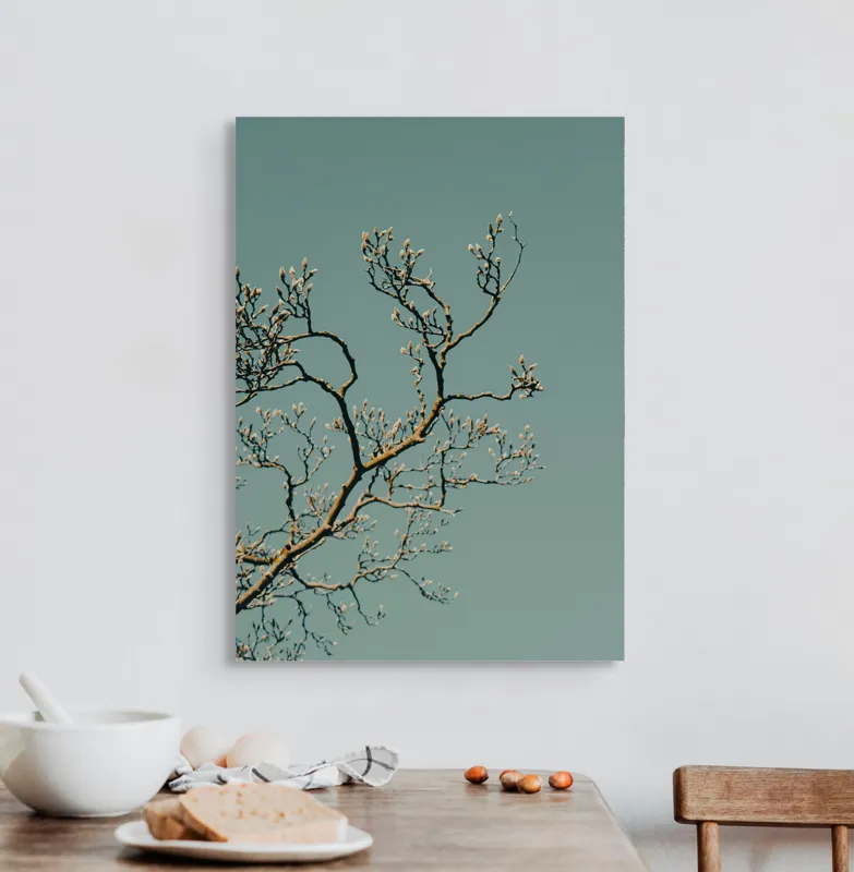 Tablou Canvas, "Bobocii primăverii sub cer senin", Ramuri, Muguri, Cer, Albastru, Natură, Primăvară, Frumusețe, Liniște, 50 x 70 cm – poza 3