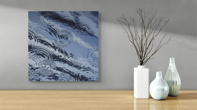 Tablou Canvas, "Picături de ploaie pe apă liniștită", Valuri, Cercuri, Apă, Reflecții, Textură, Plutire, Unde, Liniște, 50 x 50 cm – poza 3
