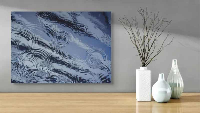 Tablou Canvas, "Picături de ploaie pe apă liniștită", Valuri, Cercuri, Apă, Reflecții, Textură, Plutire, Unde, Liniște, 70 x 50 cm – poza 3