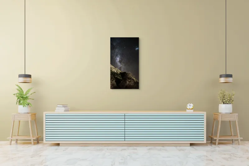 Tablou Canvas, "Calea Lactee deasupra stâncilor iluminată", Stele, Cer, Roci, Univers, Noapte, Peisaj, Galaxie, Mister, Natură, Lumină, 50 x 90 cm – poza 6