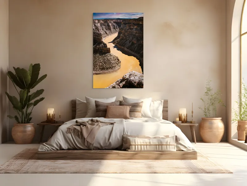 Tablou Canvas, "Canionul râului de aur strălucitor", Râu, Canion, Stânci, Apă, Natură, Cer, Peisaj, Stâncos, Albie, Răsucire, Umbre, Straturi., 100 x 150 cm – poza 3