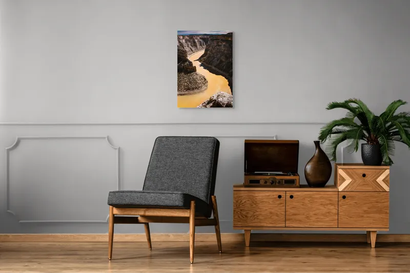 Tablou Canvas, "Canionul râului de aur strălucitor", Râu, Canion, Stânci, Apă, Natură, Cer, Peisaj, Stâncos, Albie, Răsucire, Umbre, Straturi., 50 x 70 cm – poza 8