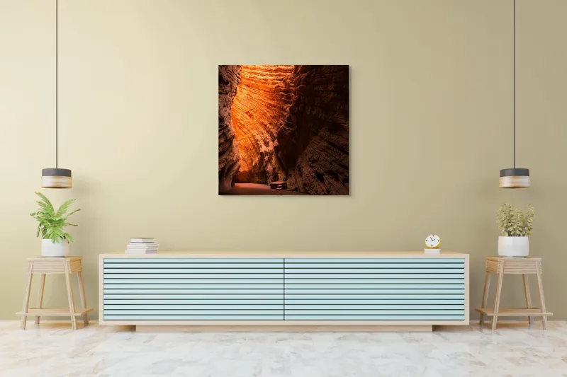 Tablou Canvas, "Strălucirea soarelui în peșteră roșiatică", Roci, Stânci, Umbre, Lumină, Texturi, Adâncime, Peisaj, Natural, Forme, Spectaculos, 100 x 100 cm – poza 5
