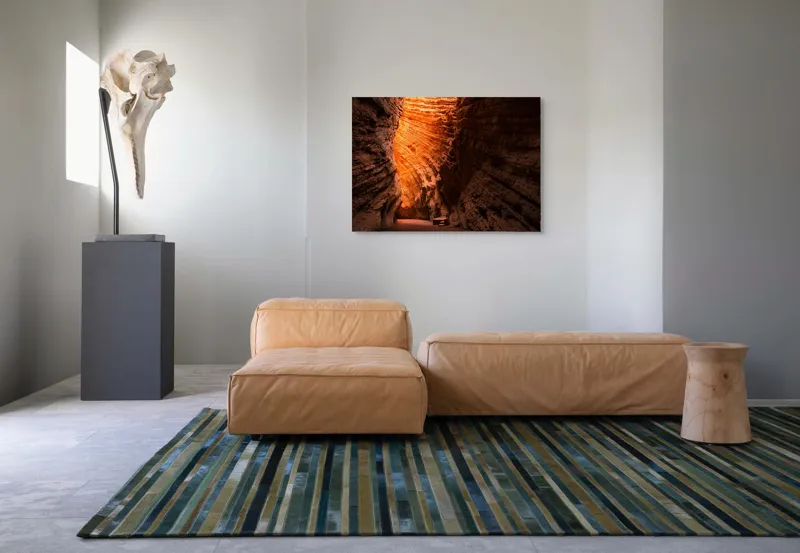 Tablou Canvas, "Strălucirea soarelui în peșteră roșiatică", Roci, Stânci, Umbre, Lumină, Texturi, Adâncime, Peisaj, Natural, Forme, Spectaculos, 100 x 70 cm – poza 7