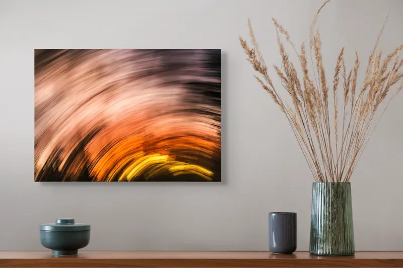 Tablou Canvas, "Vârtejul apusului în mișcare", Vârtej, Lumină, Culori, Apus, Mișcare, Abstracție, Căldură, Energie, 54 x 39 cm – poza 4