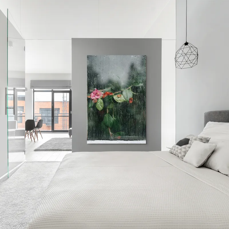 Tablou Canvas, "Flori ofilite după ploaie rece", Plante, Flori, Geam, Picături, Verdeață, Roua, Rece, Natură, Umiditate, Textură, 100 x 150 cm – poza 5