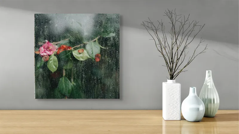 Tablou Canvas, "Flori ofilite după ploaie rece", Plante, Flori, Geam, Picături, Verdeață, Roua, Rece, Natură, Umiditate, Textură, 50 x 50 cm – poza 3