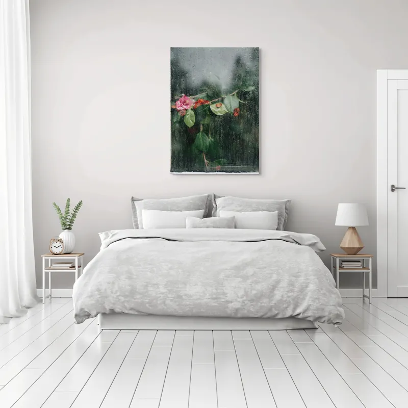 Tablou Canvas, "Flori ofilite după ploaie rece", Plante, Flori, Geam, Picături, Verdeață, Roua, Rece, Natură, Umiditate, Textură, 70 x 100 cm – poza 3