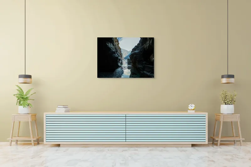 Tablou Canvas, "Trecătoare către lumină și munți", Roci, Râuri, Reflecție, Cer, Vârfuri, Umbre, Peisaj, Tranquil, Natură, 100 x 70 cm – poza 4