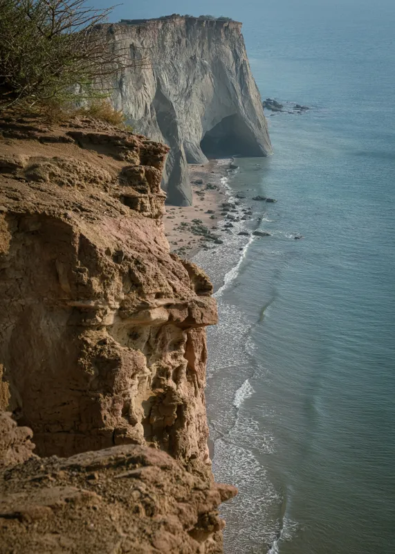 Tablou Canvas, "Stânci mărețe lângă mare albastră", Stâncă, Ocean, Valuri, Peisaj, Cer, Liniște, Natură, Coastă, 50 x 70 cm – poza 2