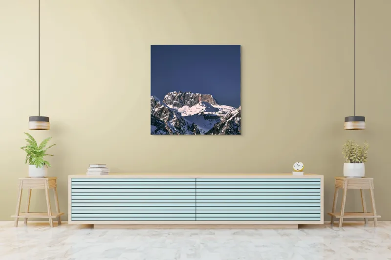 Tablou Canvas, "Vârfuri alpine sub cerul albastru", Albastru, Vârf, Zăpadă, Stânci, Grandios, Rece, Clar, Munți, Cer, Impresionant, 100 x 100 cm – poza 5