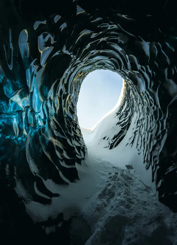 Tablou Canvas, "Tunelul înghețat spre lumină", Cristale, Albastru, Gheață, Tunel, Lumină, Textură, Nezăbovit, Spectacol, Frumusețe, Inefabil., 39 x 54 cm – poza 2